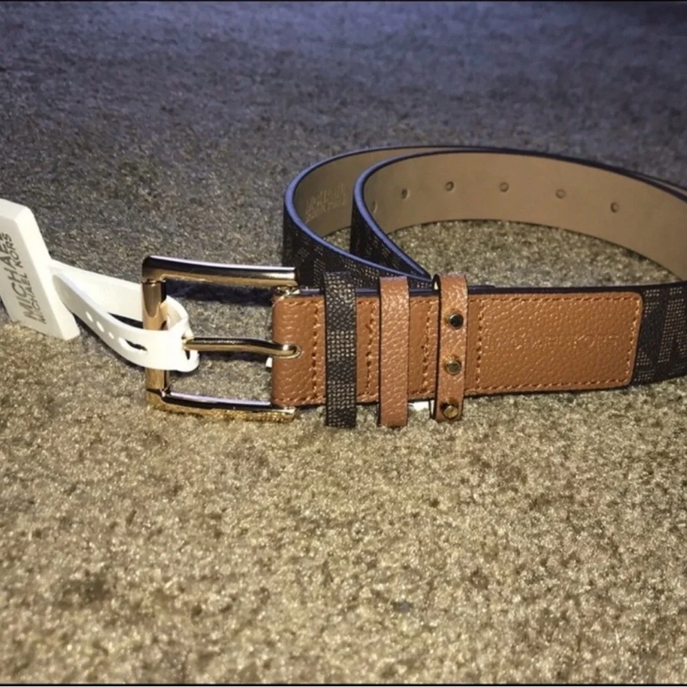 Michael Kors Belt Brown Signature MK Logo. Size Medium. NWT